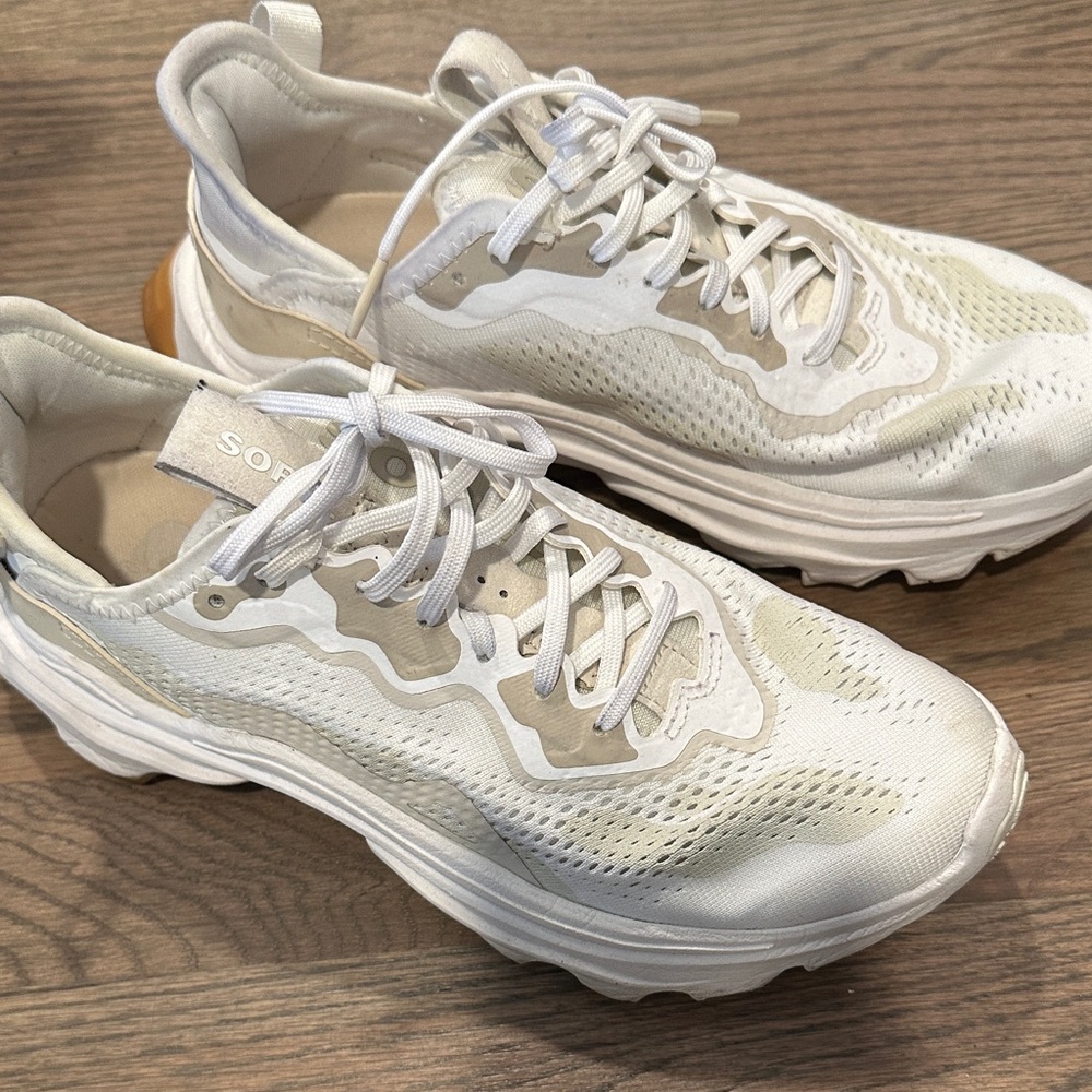 Sorel White Cream Sneakers